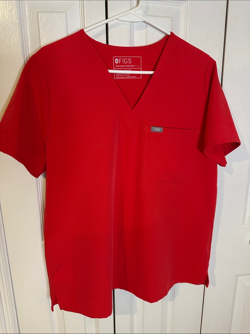 Figs V-Neck Short Sleeve Top — Red